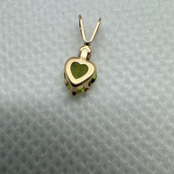 10K Yellow Gold Heart Shape Peridot And Cubic Zirconia Accent Pendant Estate - Picture 7 of 13